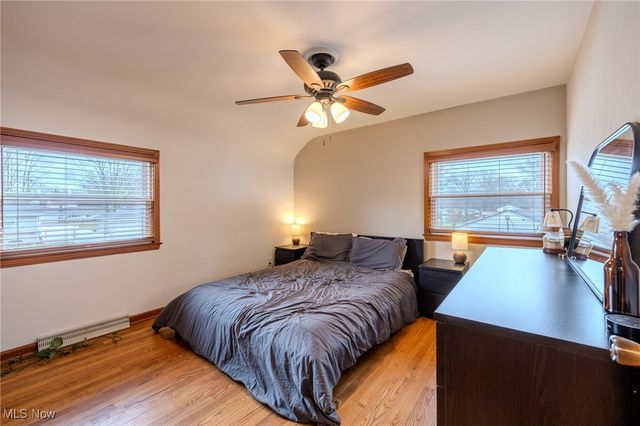 3852 Edinburgh, Austintown, OH 44511