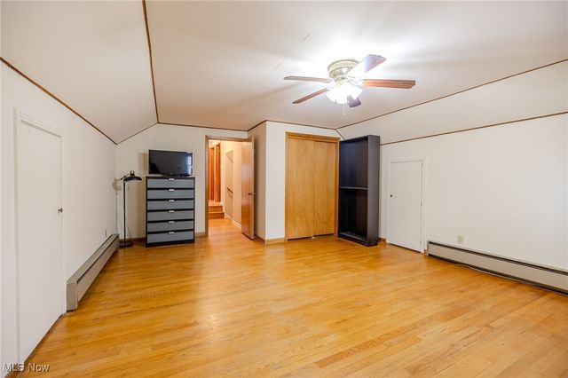 3852 Edinburgh, Austintown, OH 44511