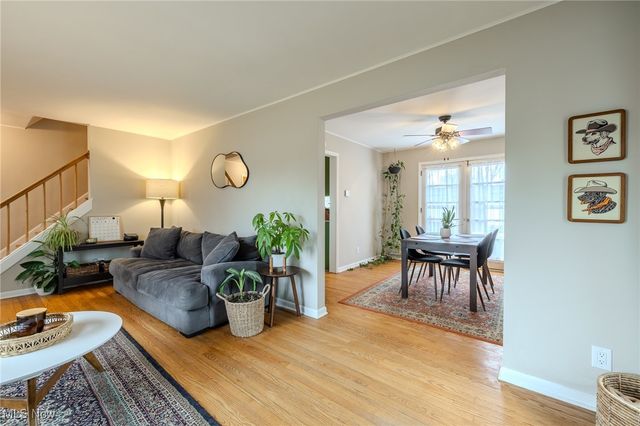 3852 Edinburgh, Austintown, OH 44511