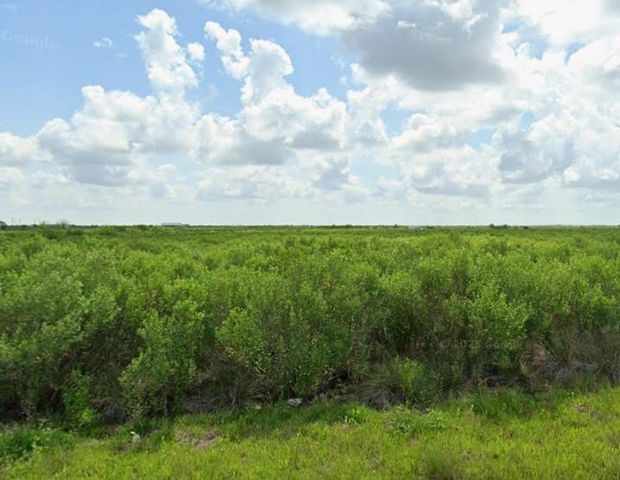 3030 Cr-807, Angleton, TX 77515