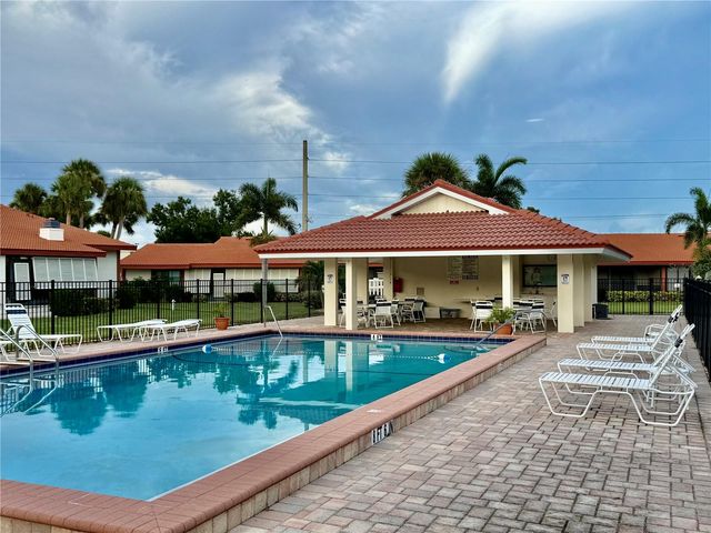 718 SORRENTO INLET DRIVE 718, Nokomis, FL 34275