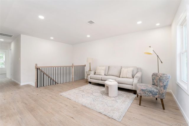 8 Brush Road, Mastic Beach, NY 11951