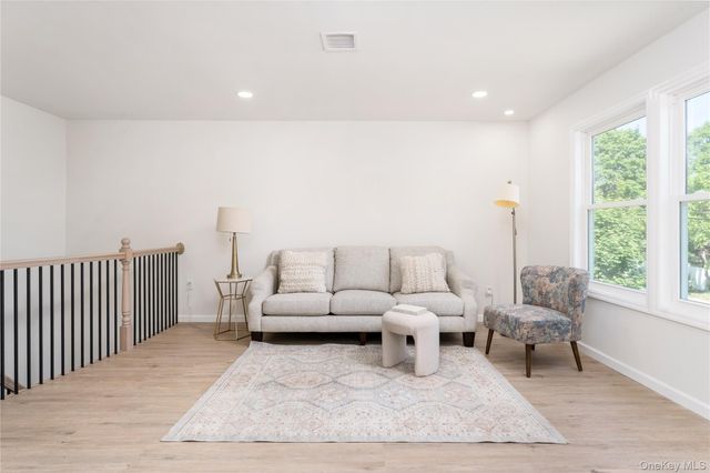 8 Brush Road, Mastic Beach, NY 11951