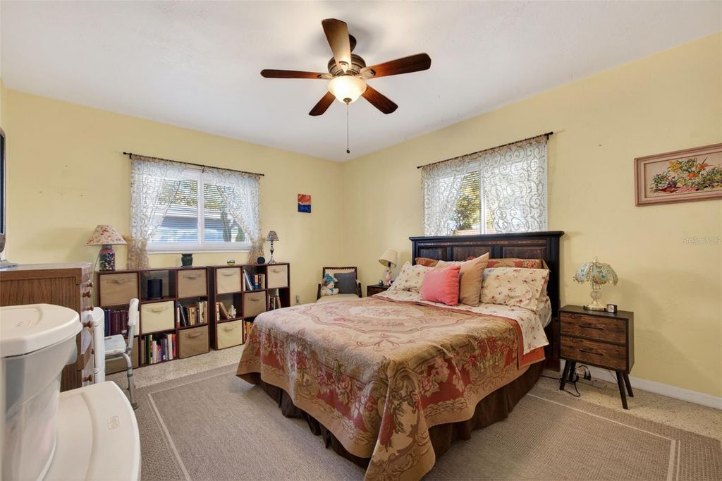 Image 17 of property listing at 4347 32ND TERRACE N, St Petersburg, FL 33713