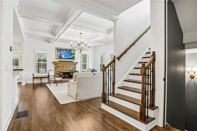 622 Rocky Creek Point, Woodstock, GA 30188
