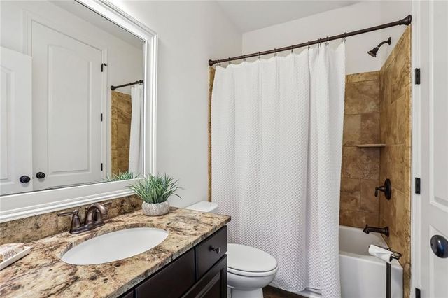 622 Rocky Creek Point, Woodstock, GA 30188