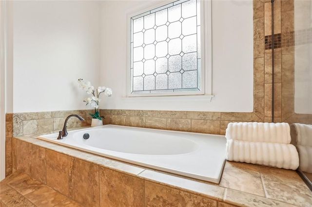 622 Rocky Creek Point, Woodstock, GA 30188