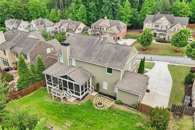 622 Rocky Creek Point, Woodstock, GA 30188
