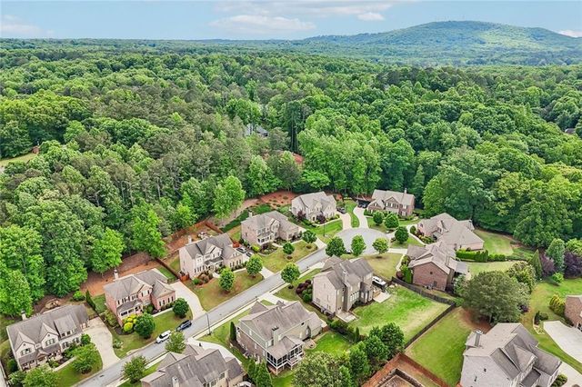 622 Rocky Creek Point, Woodstock, GA 30188