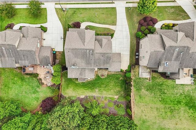 622 Rocky Creek Point, Woodstock, GA 30188