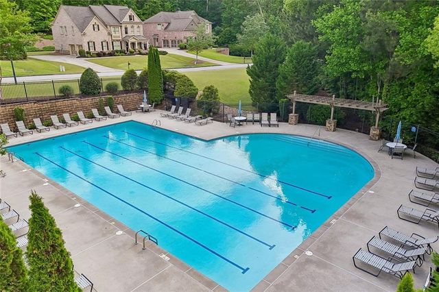 622 Rocky Creek Point, Woodstock, GA 30188