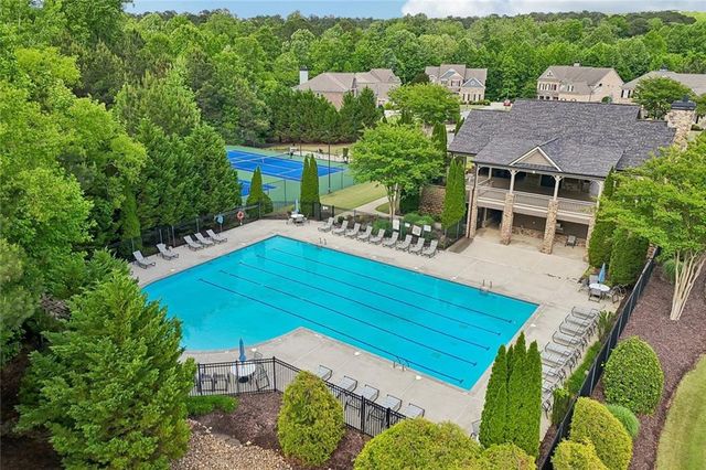 622 Rocky Creek Point, Woodstock, GA 30188