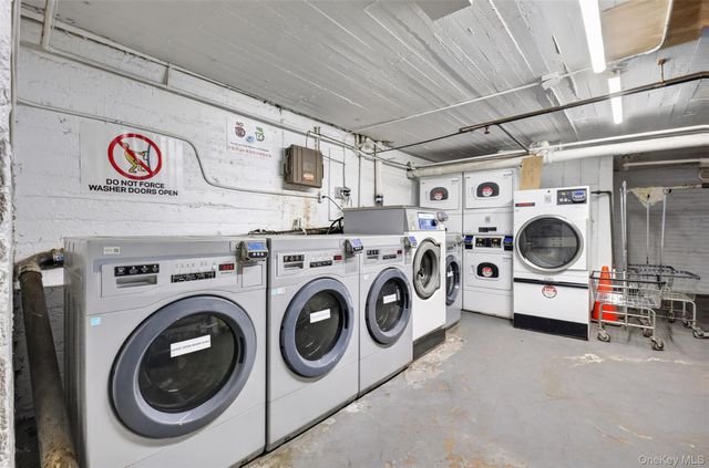 144-44 Sanford Avenue 1H, Flushing, NY 11355