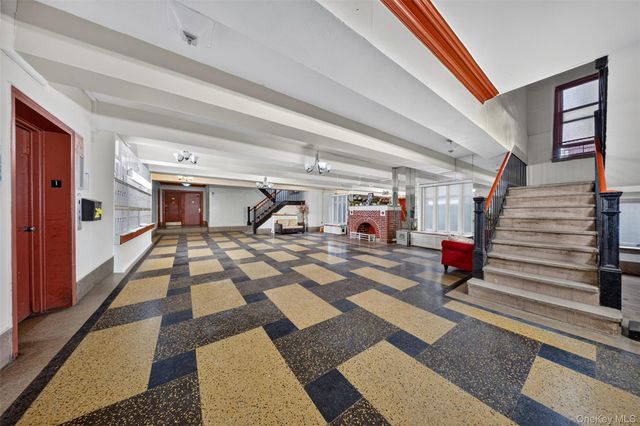 144-44 Sanford Avenue 1H, Flushing, NY 11355