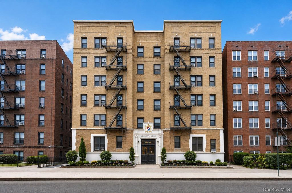144-44 Sanford Avenue 1H, Flushing, NY 11355
