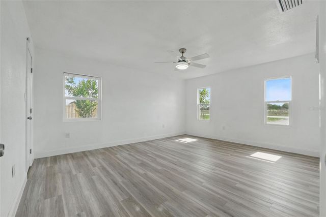 8812 OAKWOOD DRIVE, Lake Wales, FL 33898