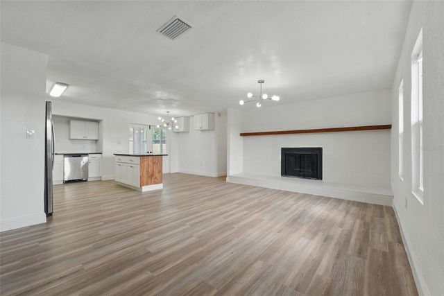 8812 OAKWOOD DRIVE, Lake Wales, FL 33898