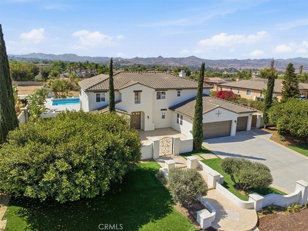 Image 1 of property listing at 16795 Eagle Peak, Riverside, CA 92504