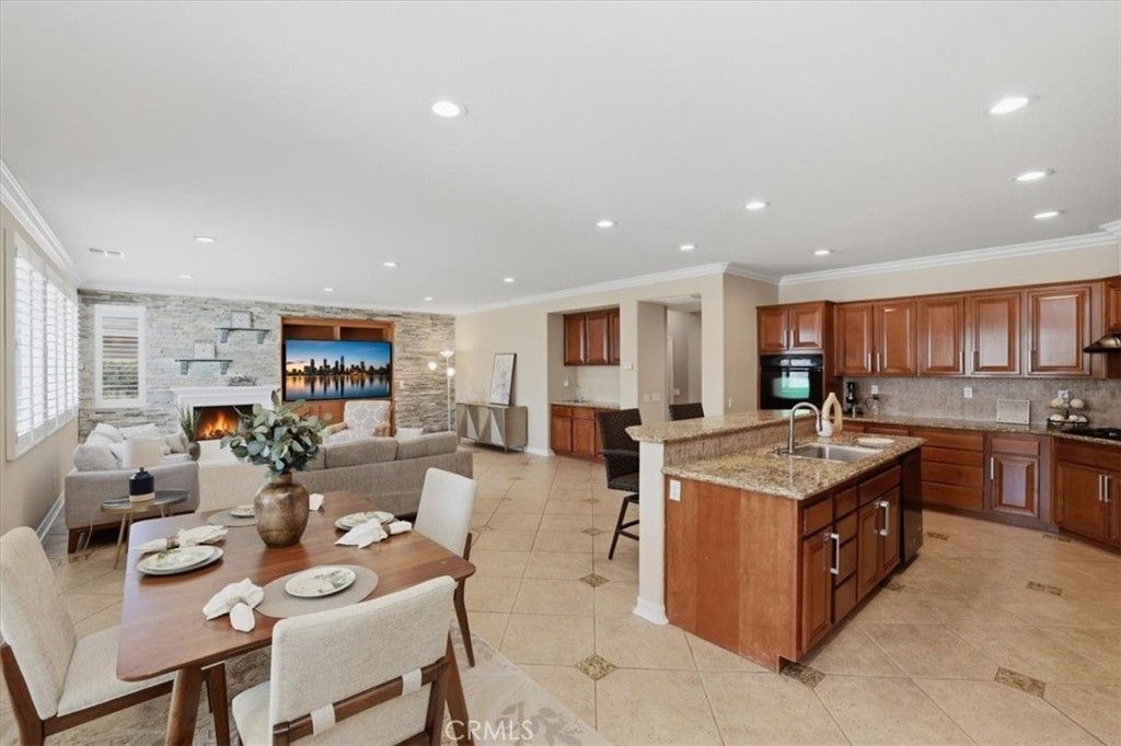 Image 18 of property listing at 16795 Eagle Peak, Riverside, CA 92504