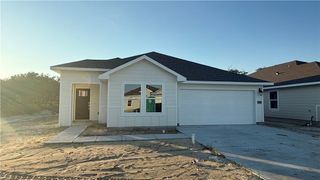 142 Key Largo Dr, Rockport, TX 78382