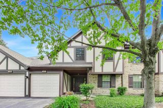 426 Elizabeth Drive C, Wood Dale, IL 60191