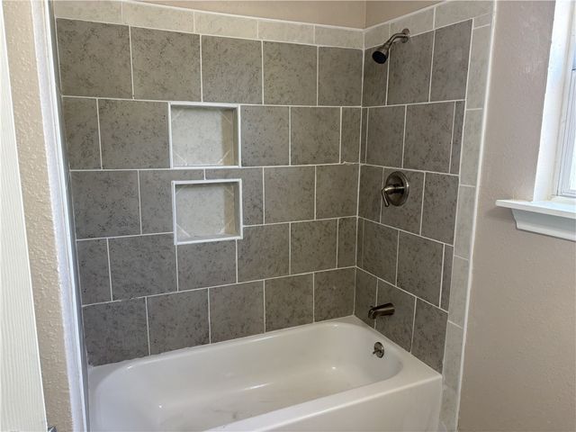 4642 Nesbitt Dr, Corpus Christi, TX 78415