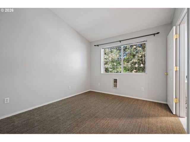 10465 Sw COUGAR Ln, Beaverton, OR 97003