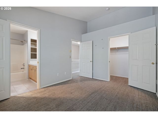 10465 Sw COUGAR Ln, Beaverton, OR 97003