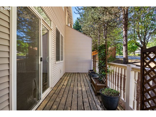 10465 Sw COUGAR Ln, Beaverton, OR 97003