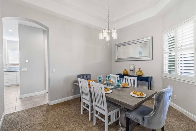 2725 Burrelton Way, Roseville, CA 95661