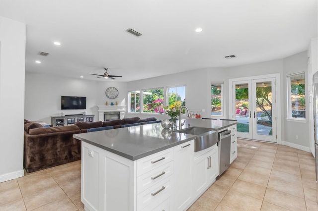 2725 Burrelton Way, Roseville, CA 95661