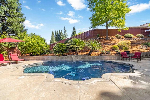2725 Burrelton Way, Roseville, CA 95661