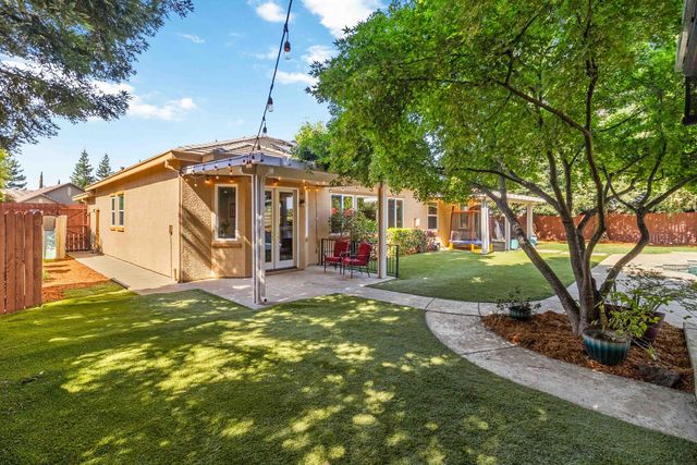 2725 Burrelton Way, Roseville, CA 95661