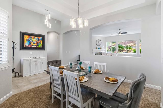 2725 Burrelton Way, Roseville, CA 95661