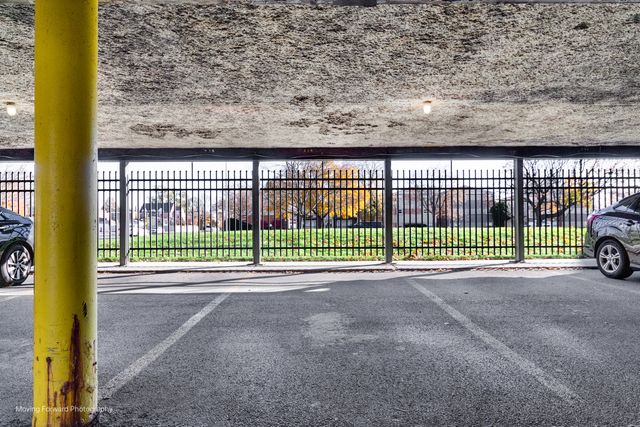 9820 S Pulaski Road 314, Oak Lawn, IL 60453