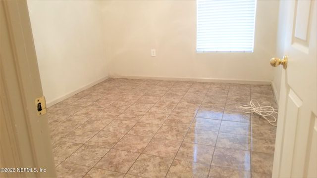 7920 MERRILL Road 2004, Jacksonville, FL 32277