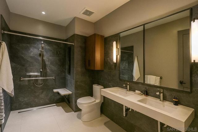 580 Sportsfisher Drive, Oceanside, CA 92054