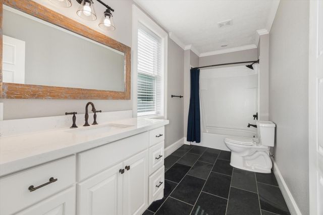 405 24th Street 201, Galveston, TX 77550