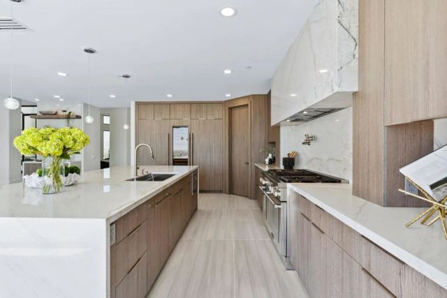 9355 Lavell Street, La Mesa, CA 91941