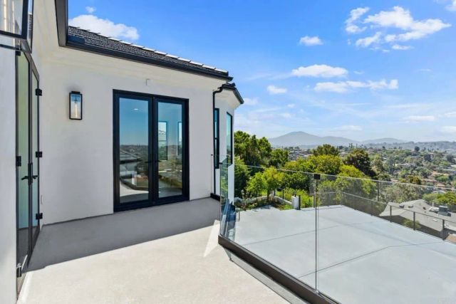 9355 Lavell Street, La Mesa, CA 91941