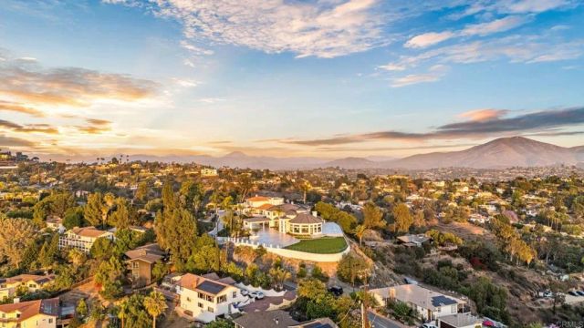 9355 Lavell Street, La Mesa, CA 91941