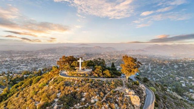 9355 Lavell Street, La Mesa, CA 91941