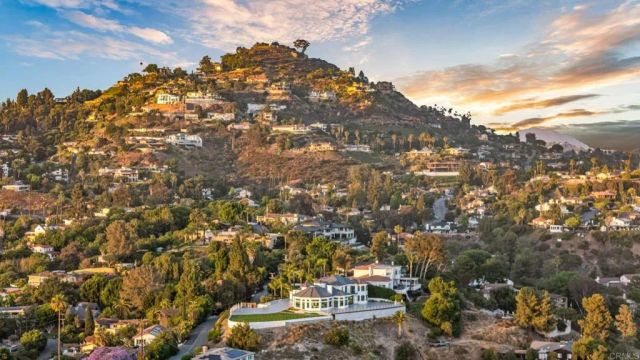 9355 Lavell Street, La Mesa, CA 91941