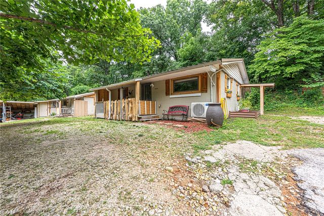 1654 & 1674 N Double Springs Road, Fayetteville, AR 72704