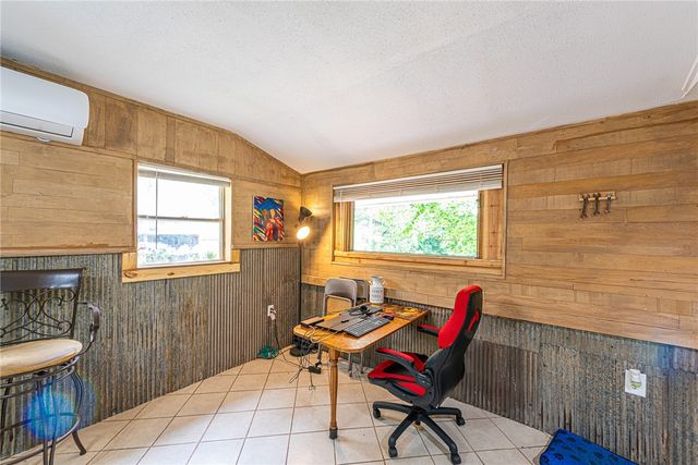 1654 & 1674 N Double Springs Road, Fayetteville, AR 72704