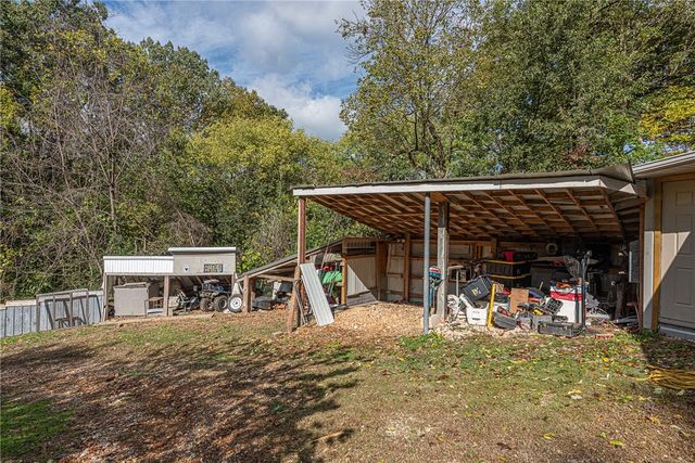 1654 & 1674 N Double Springs Road, Fayetteville, AR 72704