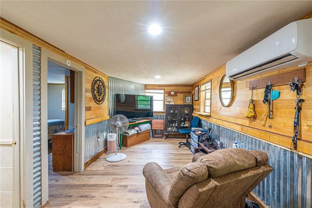 1654 & 1674 N Double Springs Road, Fayetteville, AR 72704