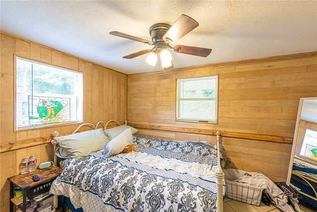 1654 & 1674 N Double Springs Road, Fayetteville, AR 72704