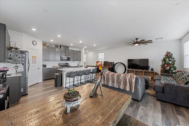 2832 Frabiele Street, Henderson, NV 89044