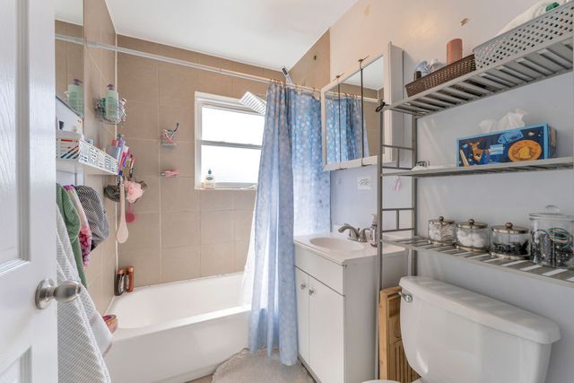 5334 N Lovejoy Avenue, Chicago, IL 60630